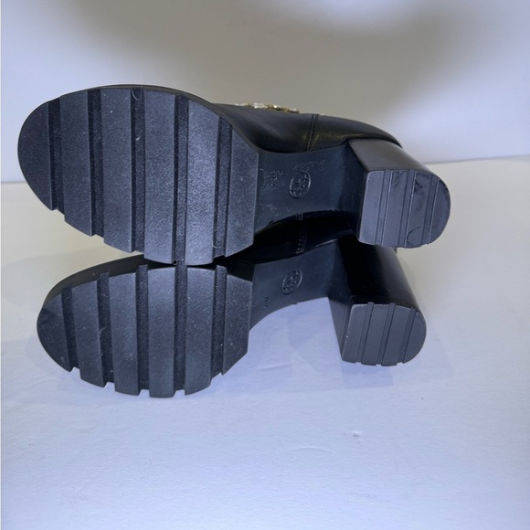 GUESS Ankle Boots with Chain Detail Ankle Strap in box - Picture 6 of 12